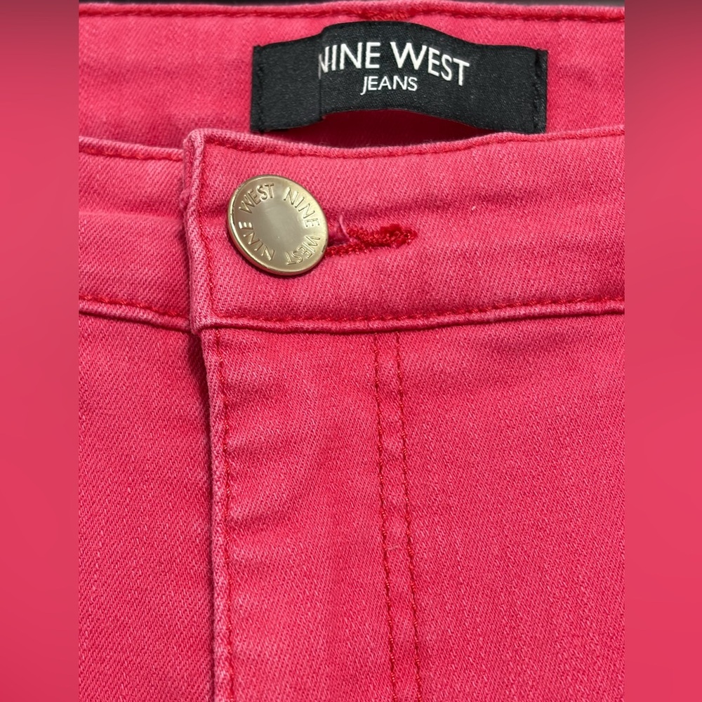 Nine West Jeans Gramercy Pink Bermuda Shorts women’s Size 12 Stretch(A334) - Picture 5 of 11